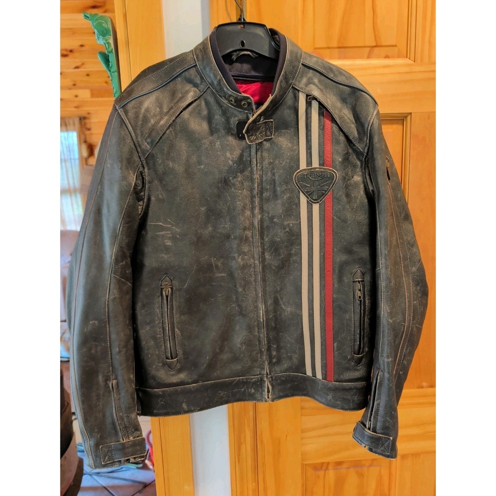 Gorgeous Men's Leather Triumph, Motorcycle Jacket With Armor Medium M Distressed
